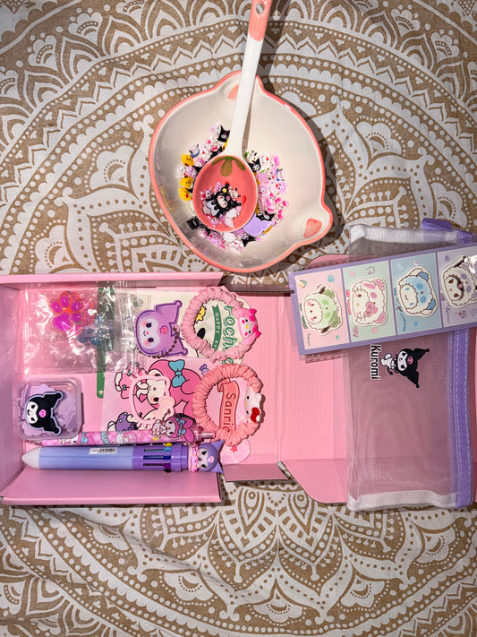 Single Lucky Scoop – Mystery Stationery & Accessories! [Character theme customisable]